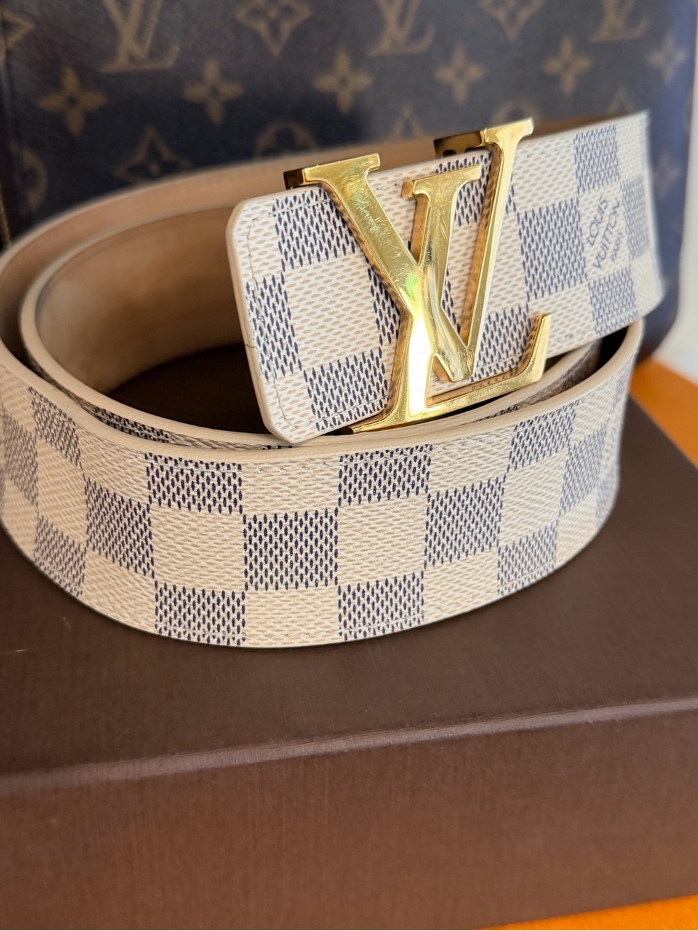 Louis Vuitton Damier Azur LV Initiales 40mm Belt - White/Blue - Picture 4 of 7